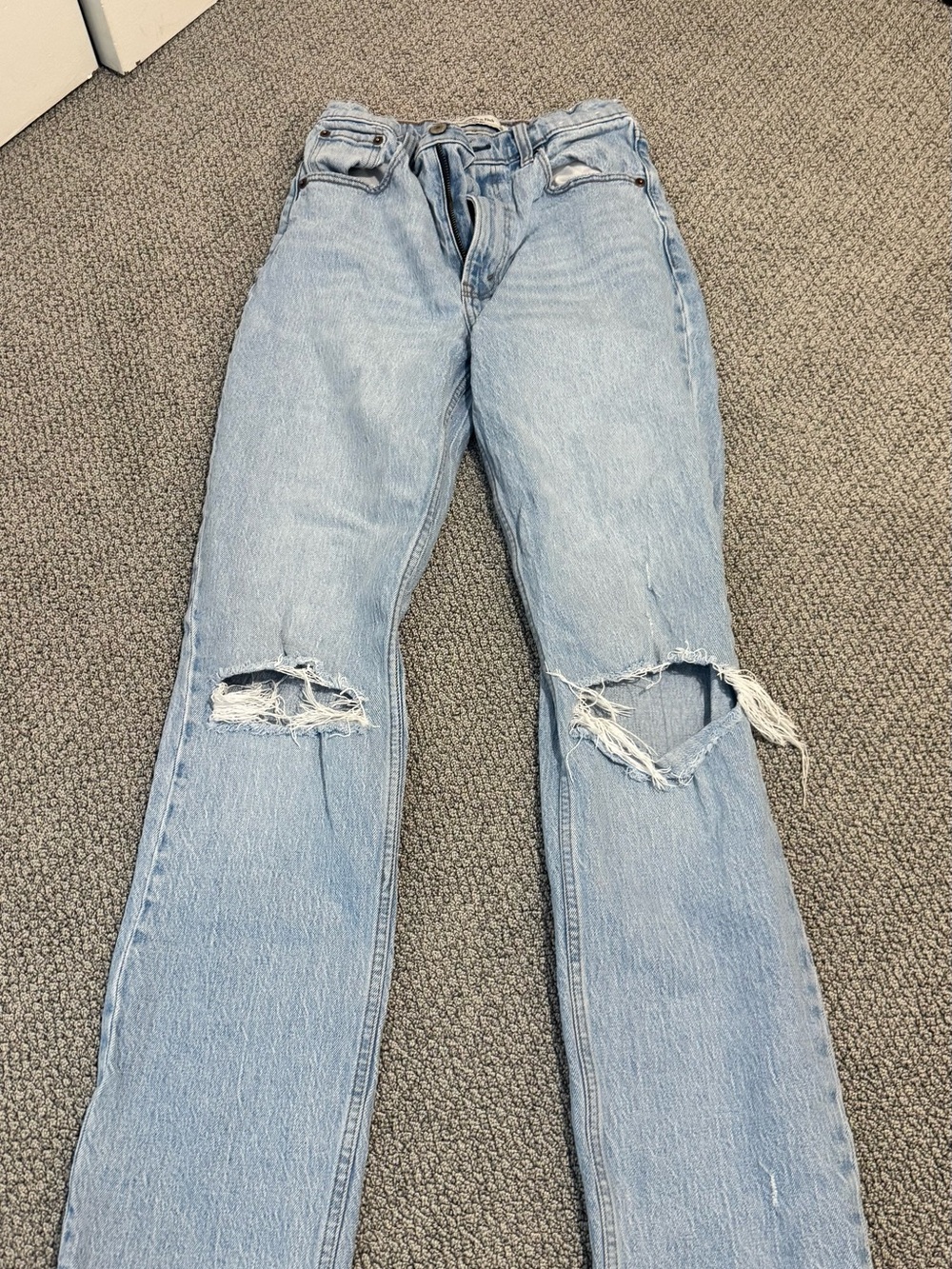Abercrombie The 90’s straight ultra high rise Jean